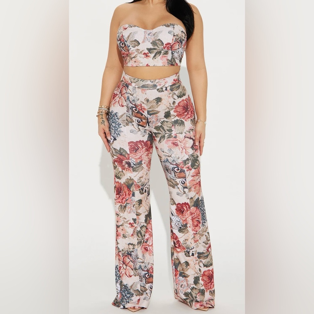 2 piece Floral Strapless crop top pant set Size L NWT